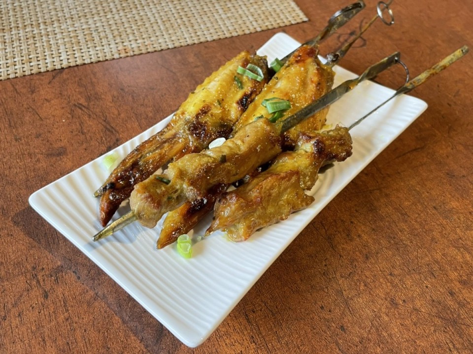 泰式料理-沙嗲豬肉串、雞翅